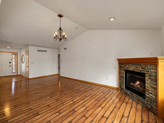 5th image of 6231 NW 48th St