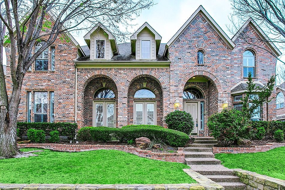 2328 Stanmore, new.jpg