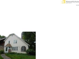 11 E 52nd St, Kansas City, MO 64112