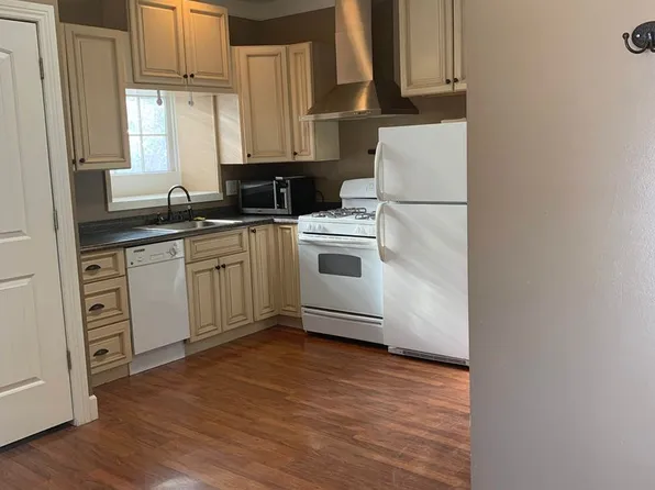 557 N 400 E, Centerville, UT 84014