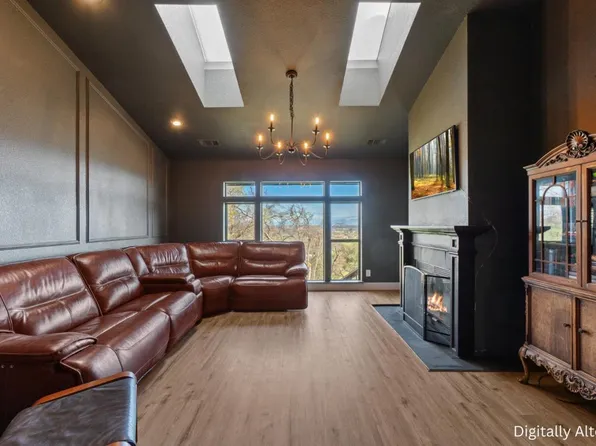 19789 Weide Way, Anderson, CA 96007