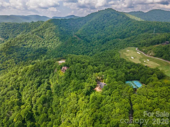 633 Steeplebush Ct, Tuckasegee, NC 28783