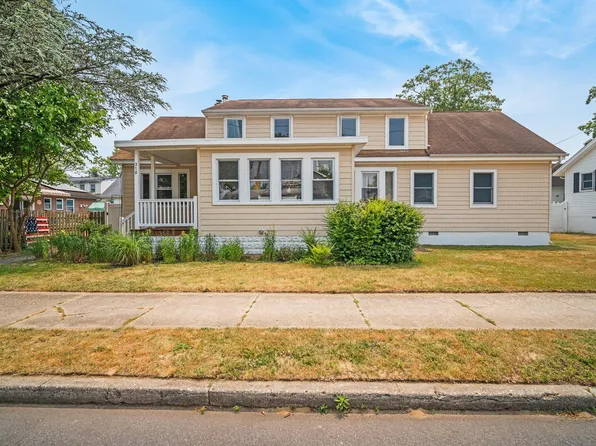310 Rhode Island Ave, Somers Point, NJ 08244