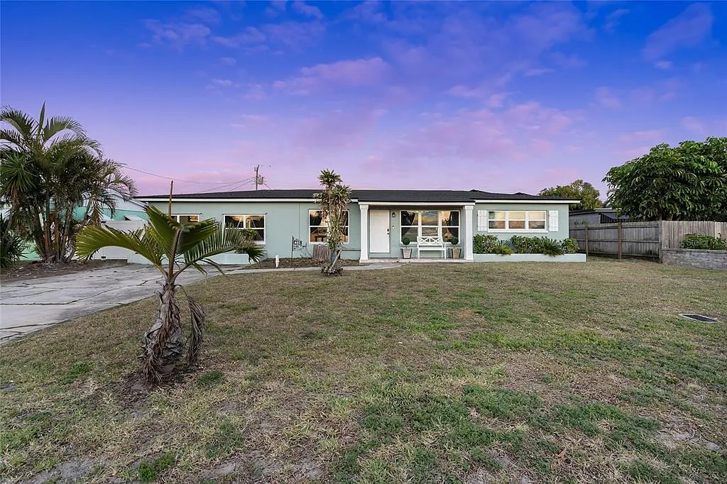 Building Photo - 601 Sea Gull Dr