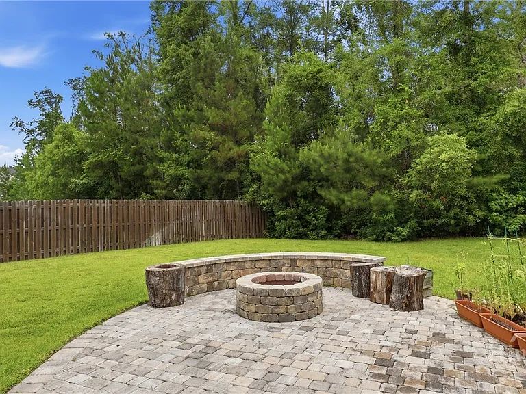 165 Brennan Dr — Photo 31