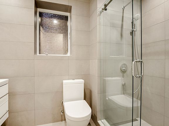 4th image of 185 Prospect Park W APT 1L