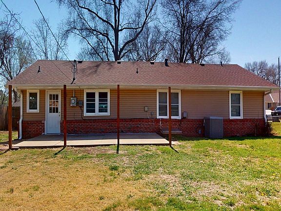 2nd image of 2508 Plaza Ave
