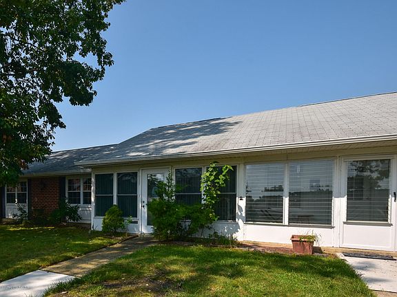 3rd image of 1103-C Argyll Cir