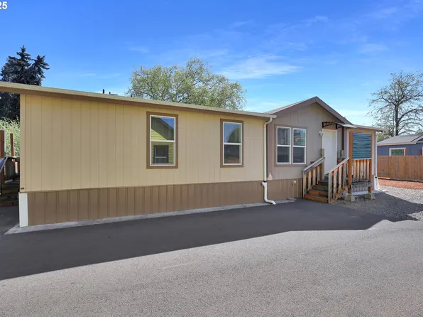 108 River Loop 1, Eugene, OR 97404