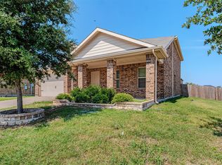 2000 Grimes Dr, Forney, TX 75126