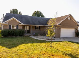 1021 Jd Cir, Berea, KY 40403