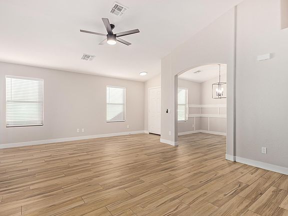 5th image of 33671 N Alison Dr