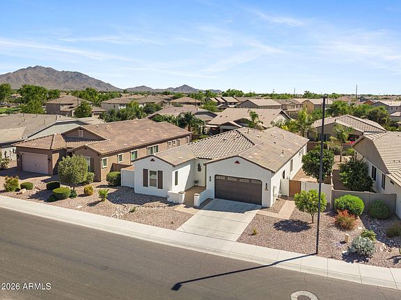 3rd image of 3325 E COCONINO Drive