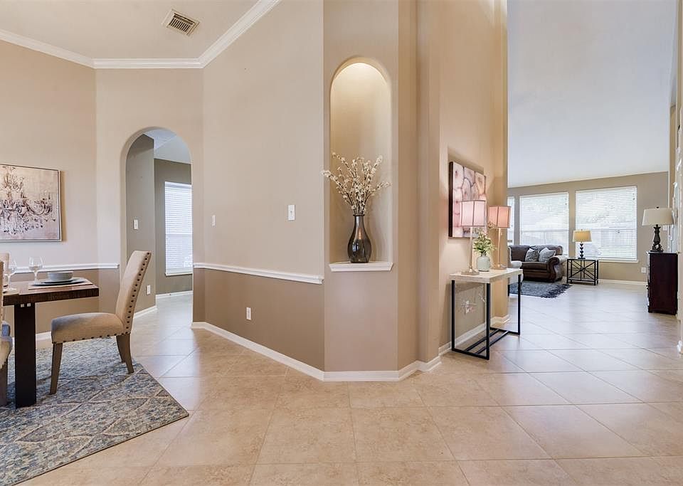 1st image of 20410 Fairfield Trace Dr