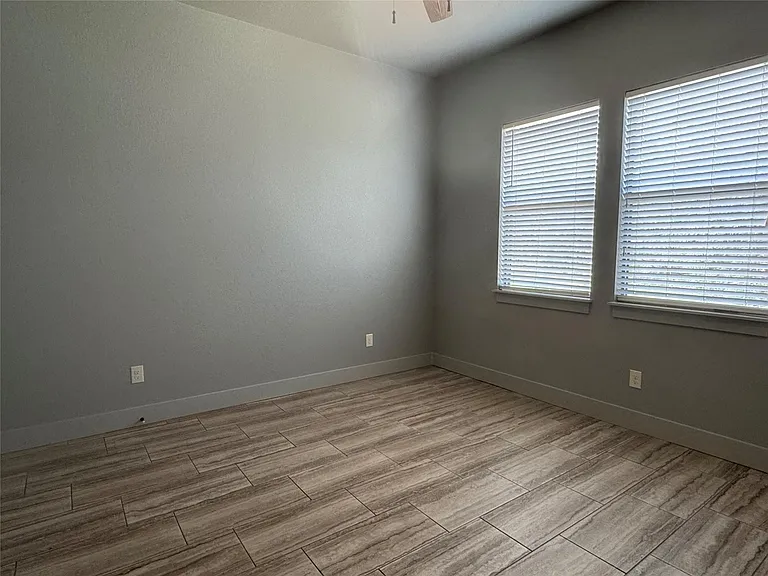 290 Hugo Rd #B — Photo 14