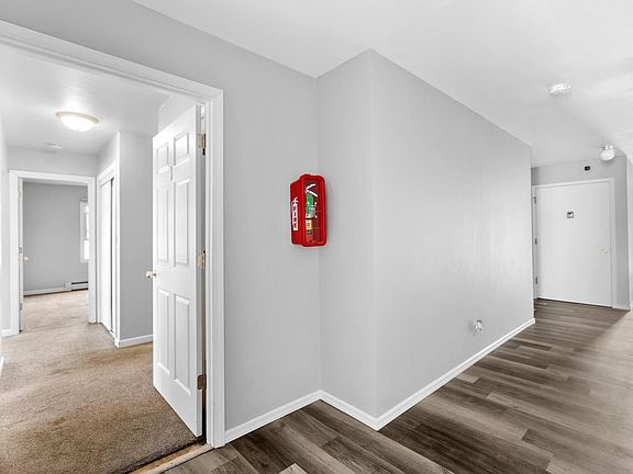 Hallway entry to unit