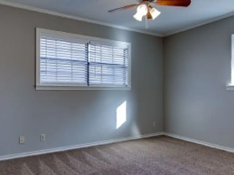 3008 Crestridge Dr — Photo 17