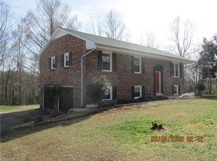 197 Pinedale Rd, North Wilkesboro, NC 28659