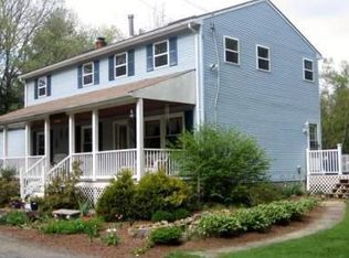 34 Kruse Rd, Hubbardston, MA 01452