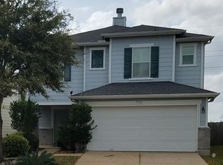7715 Cypress Edge Dr, Cypress, TX 77433
