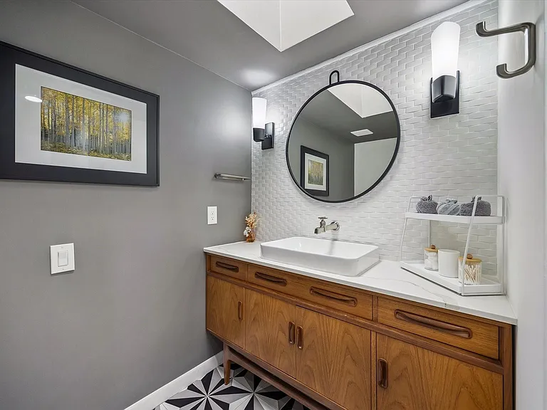 9769 Oak Point Dr — Photo 21