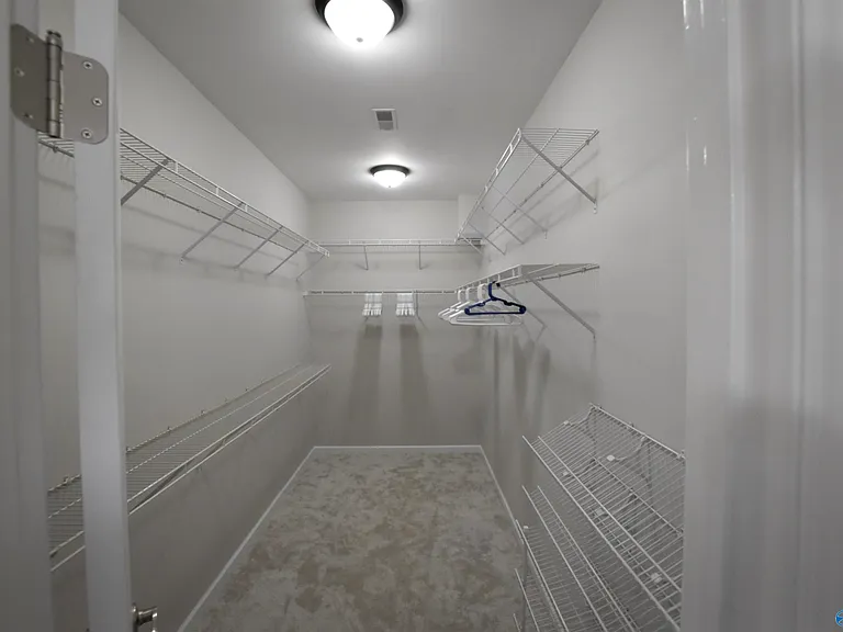 118 Canterbury Dr — Photo 12