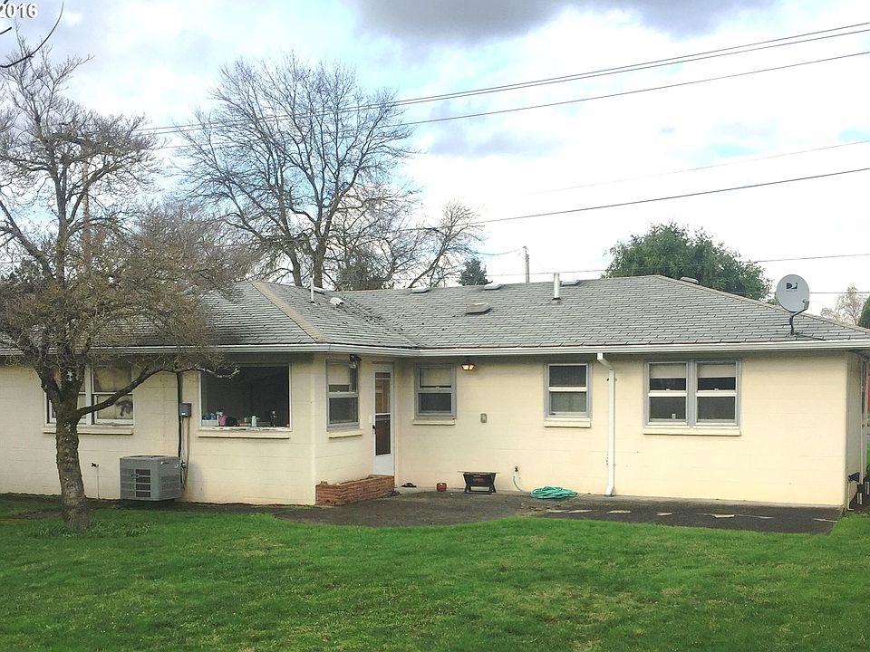 2nd image of 9262 SE Harrison St