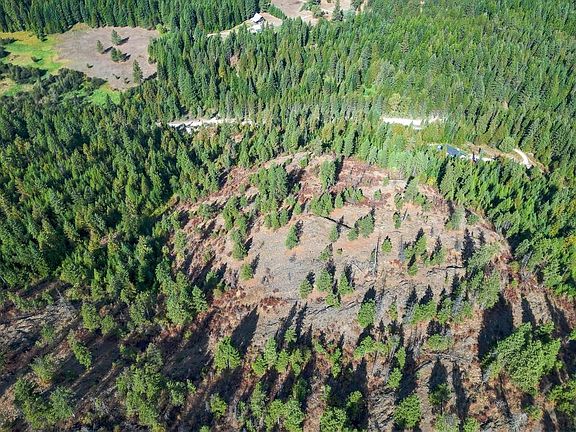 4th image of 3401 Red Marble Rd