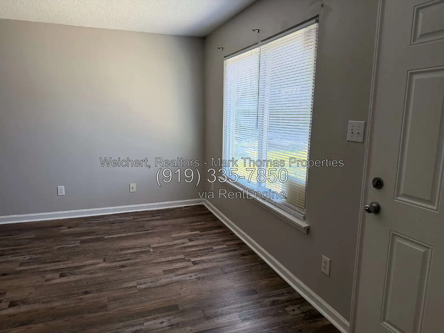 2 bed, 1.5 bath, 1122 sqft, $1,560 — Photo 4