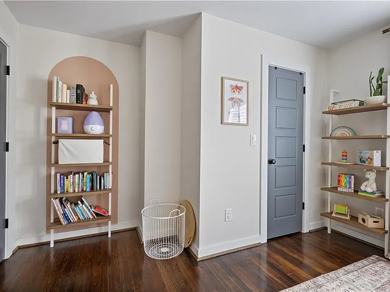 1681 Bristol Dr — Photo 17
