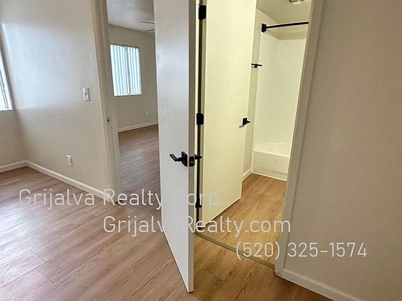 5th image of 2322 N Elaine Blvd APT 3