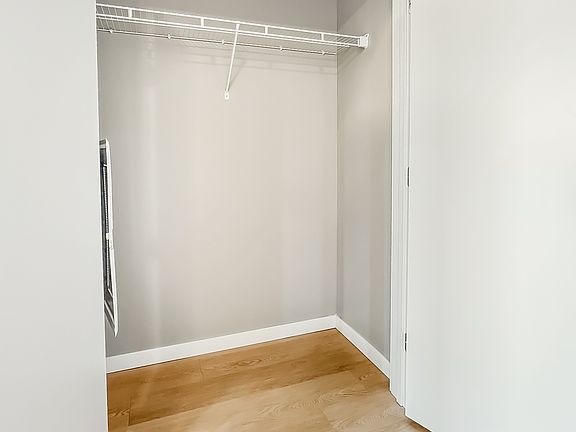5th image of 1255 Queen Ave N #505
