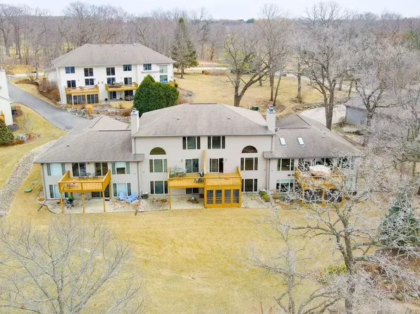 N761 Waubunsee Trl Unit 2, Fort Atkinson, WI 53538