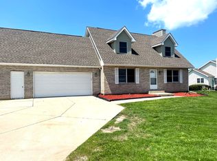 11 Richard Hallett Rd UNIT A, La Salle, IL 61301