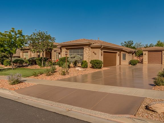 3rd image of 3455 E Crimson Fairway Dr