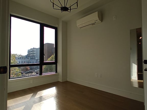 5th image of 2708 Snyder Ave APT 321