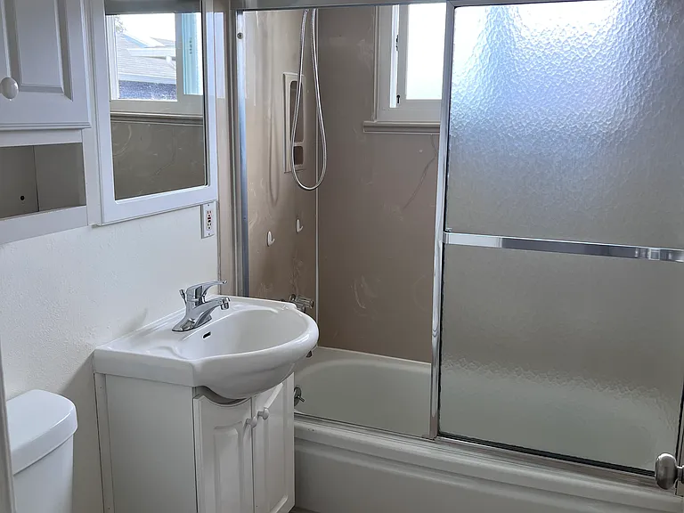 383 Shirley Ave — Photo 8