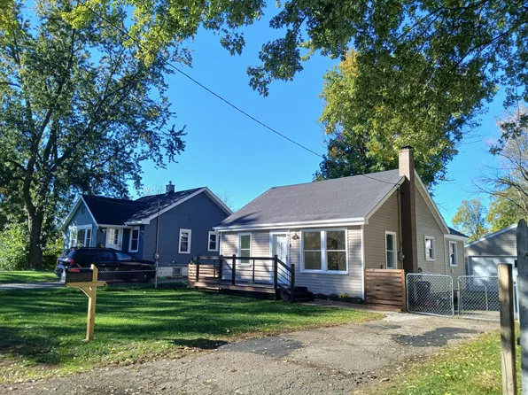 1518 Schuster Ave, Kalamazoo, MI 49001
