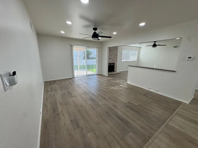 1058 Benjamin Pl — Photo 10