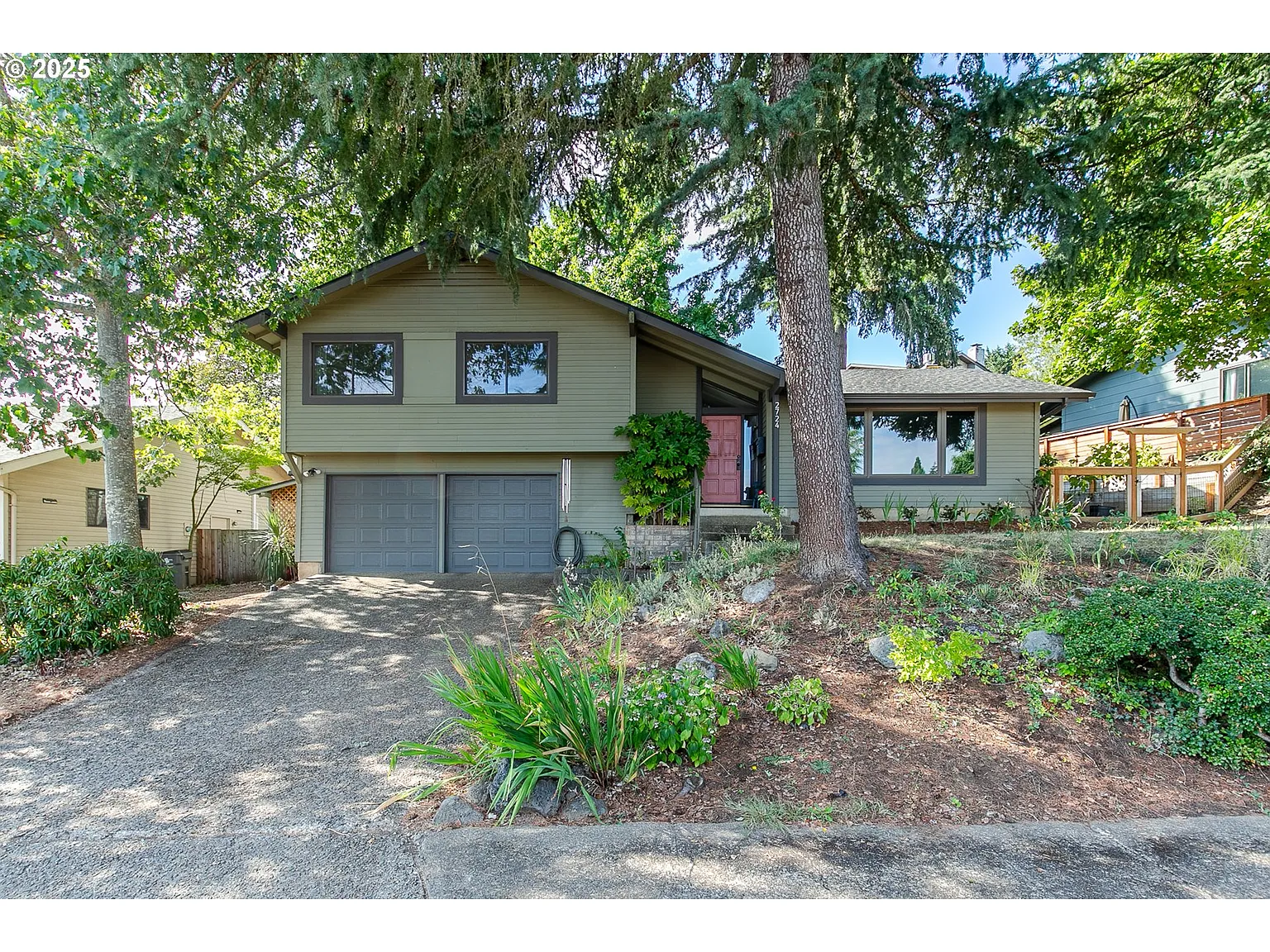 2724 Malibu Way photo 1