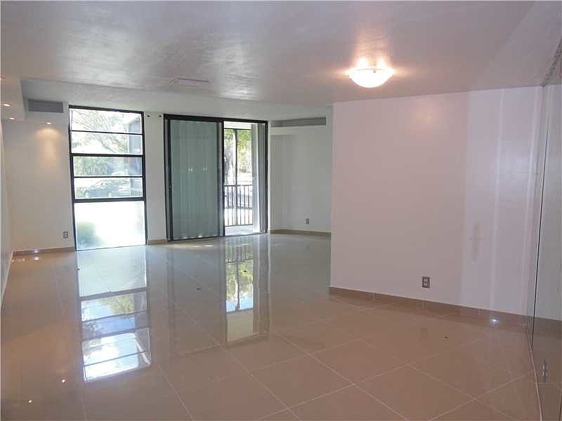 1st image of 3401 N Country Club Dr APT 111