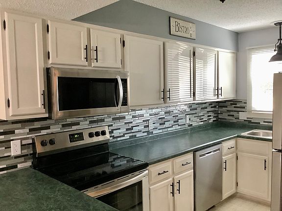 4th image of 621 E Burnsville Pkwy #56