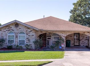 3004 Transcontinental Dr, Metairie, LA 70006