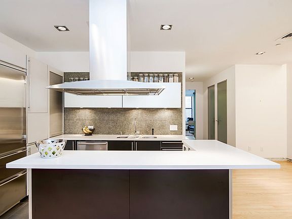 3rd image of 74 Warren St #3