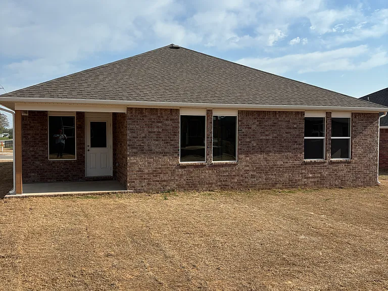 814 Heeler Ave — Photo 16