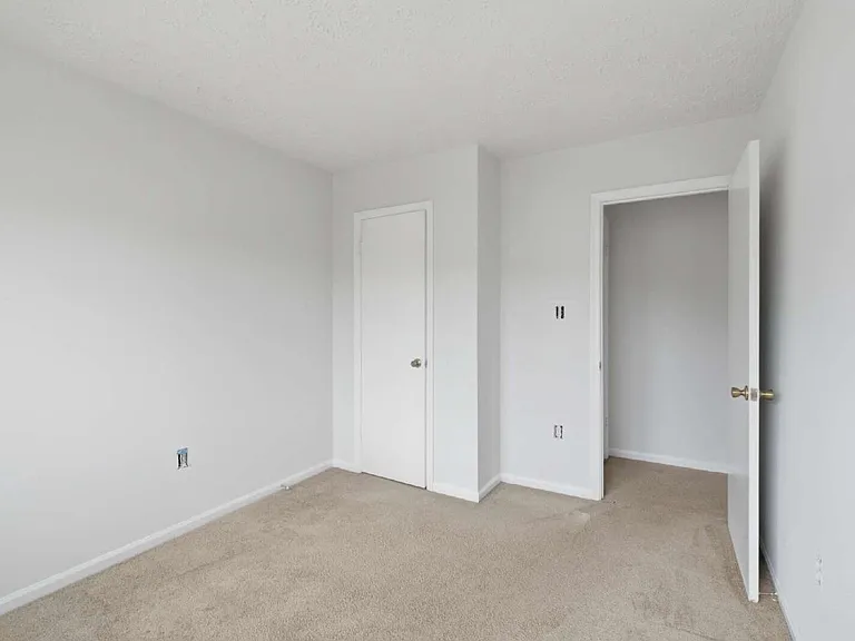 8635 Reinecke Ct — Photo 27