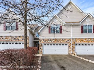 121 Newman Ct #185, Pennington, NJ 08534