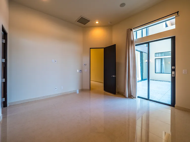 7426 Yonie Ct — Photo 23