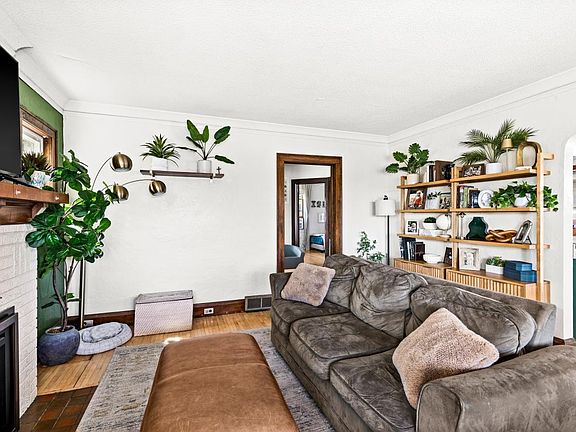 4th image of 4411 W 6th St