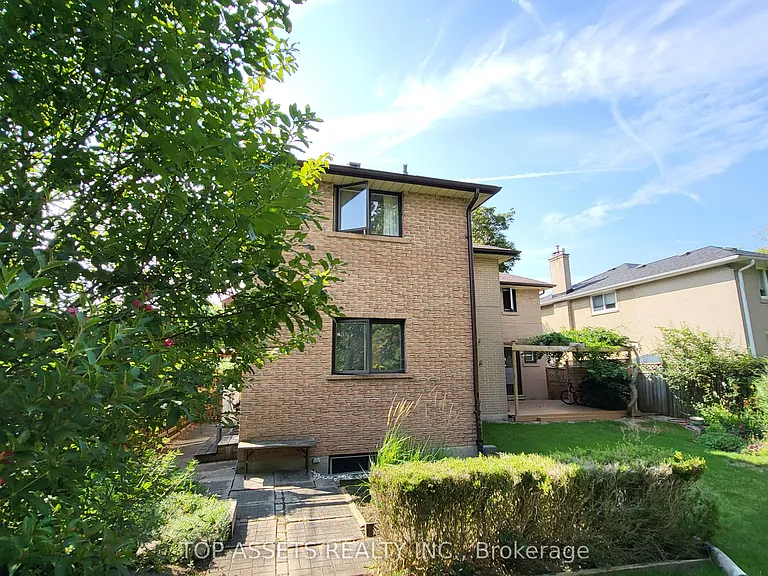 448 Cummer Ave #A — Photo 14